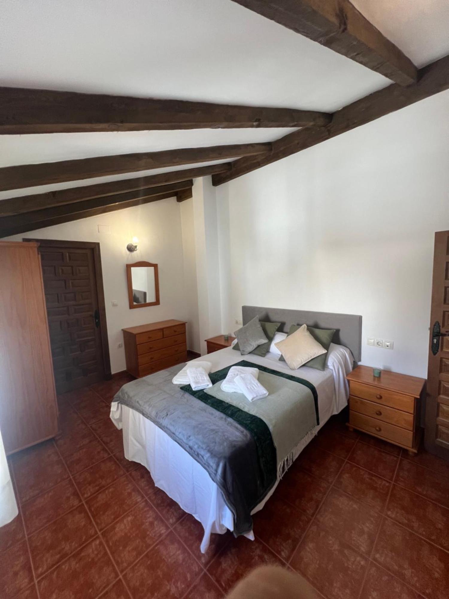 Casa Pancho Villa Zahara De La Sierra Eksteriør billede